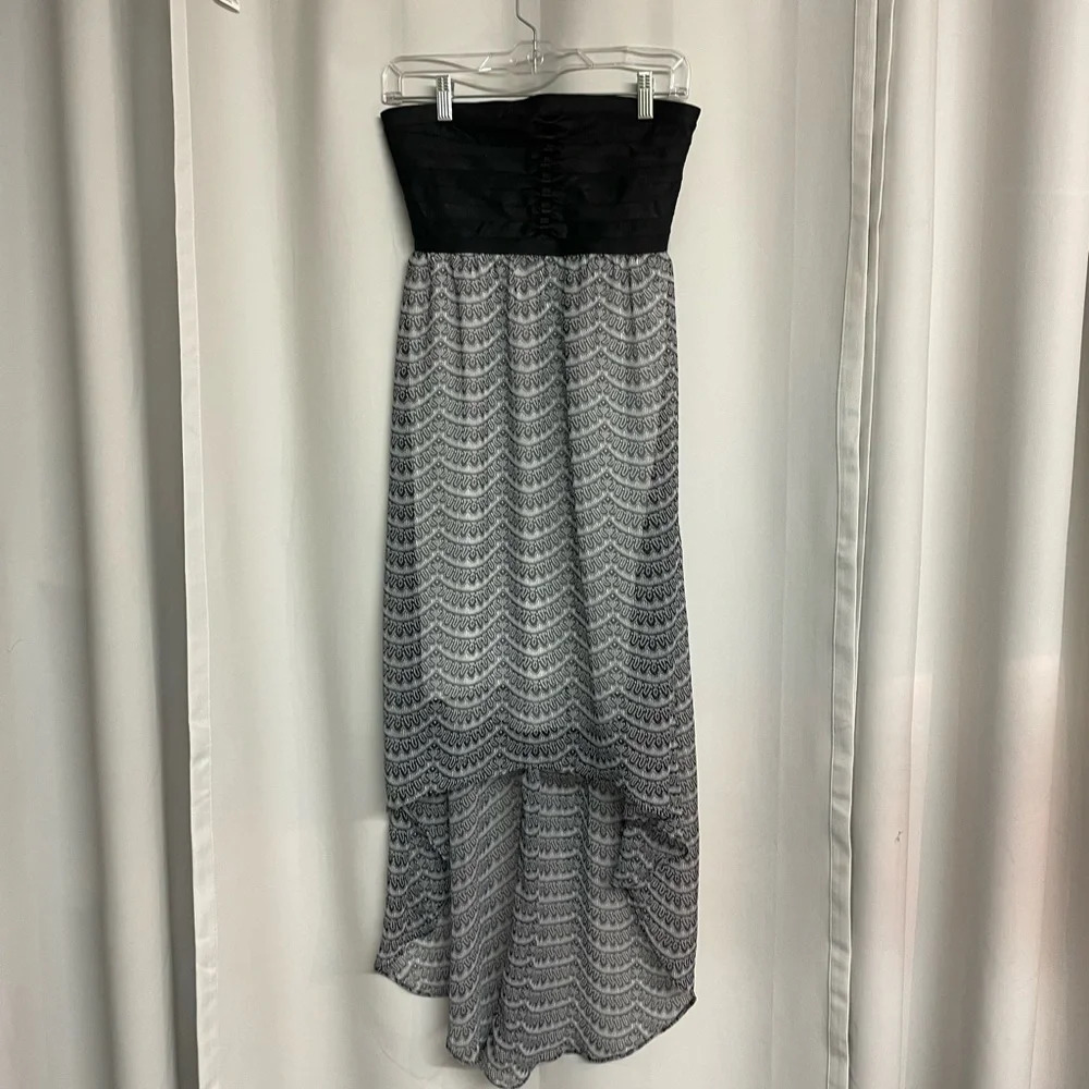 Wow couture black and white size small
